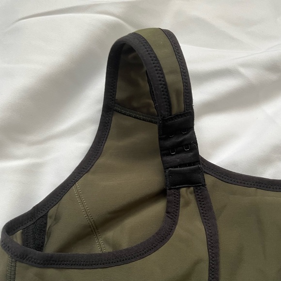 CWX High Impact Sports Bra - Picture 6 of 8